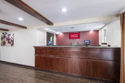 Photo 5 - Red Roof Inn & Suites Stafford, VA - Quantico