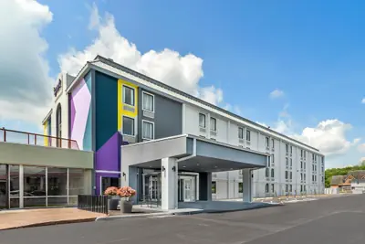 Photo 2 - Spark by Hilton Knoxville North I-75