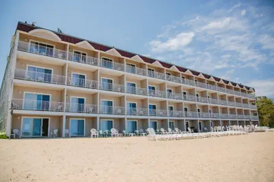 Photo 2 - Bayshore Resort