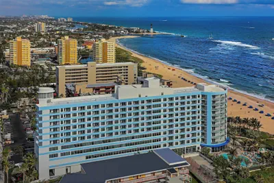 Photo 2 - Residence Inn Fort Lauderdale Pompano Beach / Oceanfront