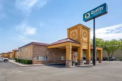 Photo 2 - Quality Inn & Suites Lincoln South