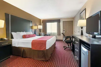Photo 5 - Best Western Van Buren Inn