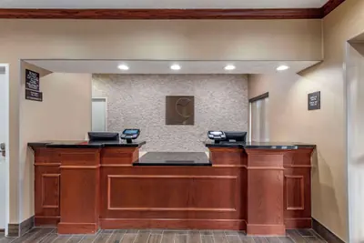 Photo 4 - Comfort Inn & Suites Middletown - Franklin