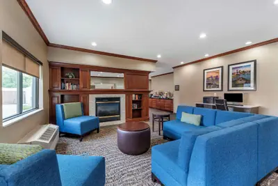Photo 3 - Comfort Inn & Suites Middletown - Franklin