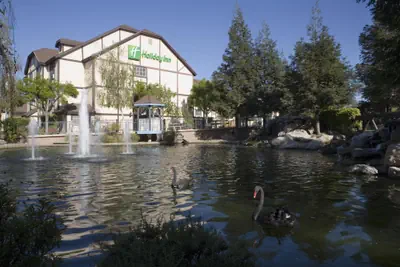 Photo 2 - Holiday Inn Selma - Swancourt by IHG
