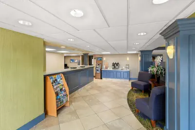 Photo 3 - Clarion Inn Cranberry Township