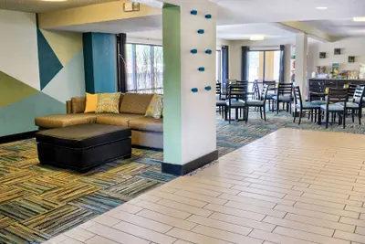 Photo 4 - Quality Inn Thornburg