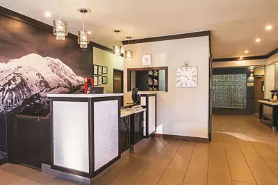 Photo 3 - La Quinta Inn by Wyndham Olympia - Lacey