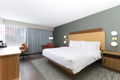Photo 5 - Hampton Inn Miami-Coconut Grove/Coral Gables