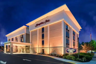 Photo 2 - Hampton Inn Dover