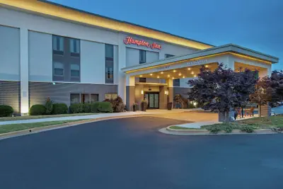 Photo 2 - Hampton Inn Cullman