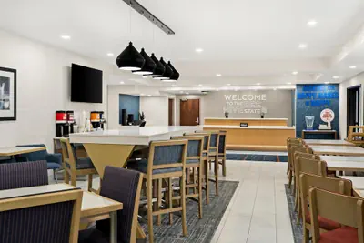 Photo 4 - Hampton Inn Provo