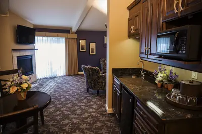 Photo 4 - Lake Lawn Resort