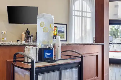 Photo 3 - Comfort Inn & Suites Rocklin - Roseville