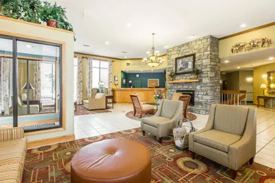 Photo 4 - Quality Inn Cherokee Riverside