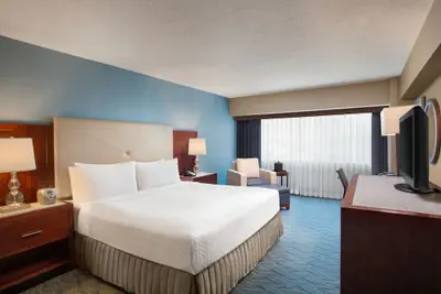 Photo 4 - Crowne Plaza Los Angeles Harbor Hotel by IHG