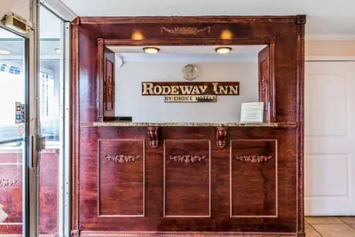 Photo 5 - Rodeway Inn Hopkinsville