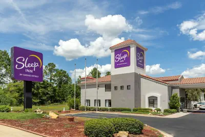 Photo 2 - Sleep Inn Fayetteville I-95