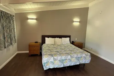 Photo 3 - Oroville Value Suites