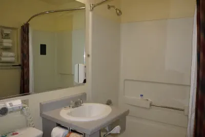 Photo 2 - Oroville Value Suites