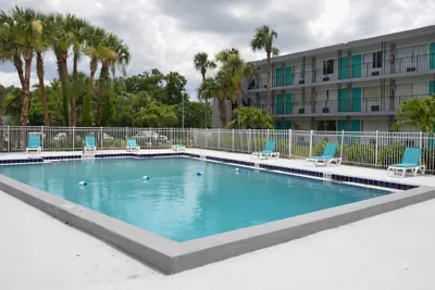 Photo 2 - Altamonte Springs Hotel and Suites