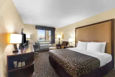 Photo 5 - Travel Inn & Suites - Sikeston/Miner (i-55 Exit-67)