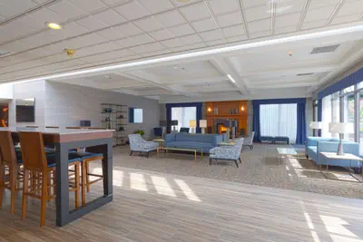 Photo 3 - Coast Wenatchee Center Hotel