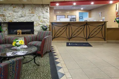 Photo 3 - Safari Inn Burbank/Universal, a Coast Hotel