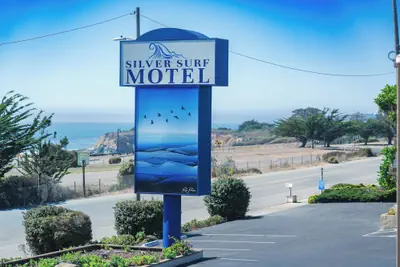 Photo 2 - Silver Surf Motel