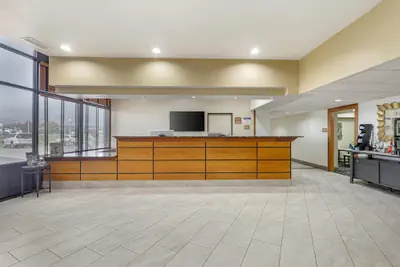 Photo 4 - Best Western Plus York Hotel & Conference Center