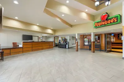 Photo 2 - Best Western Plus York Hotel & Conference Center