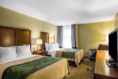 Photo 4 - Quality Inn