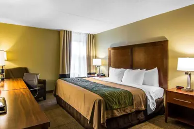 Photo 5 - Quality Inn