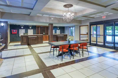 Photo 4 - DoubleTree by Hilton Hotel Port Huron