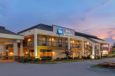 Photo 2 - Best Western Colonial Inn