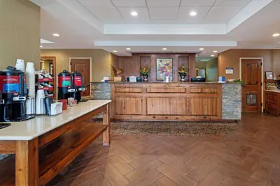 Photo 4 - Best Western Colonial Inn