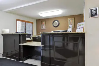 Photo 2 - Americas Best Value Inn & Suites Bismarck
