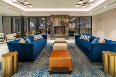Photo 2 - DoubleTree by Hilton Sioux City