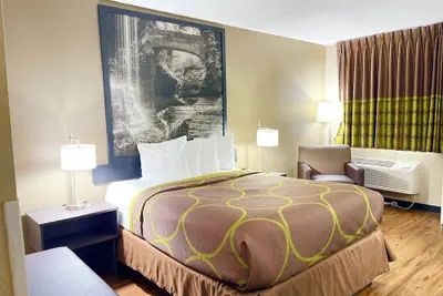 Photo 2 - Super 8 by Wyndham Ithaca