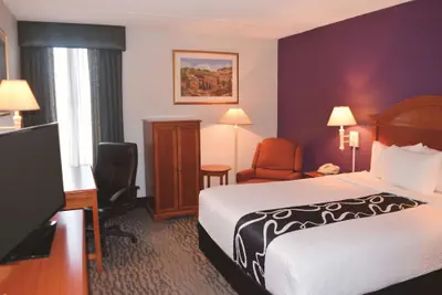 Photo 3 - La Quinta Inn by Wyndham Binghamton - Johnson City
