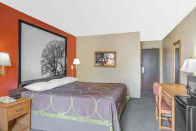 Photo 4 - Super 8 by Wyndham Christiansburg/Blacksburg Area