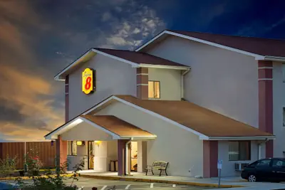 Photo 2 - Super 8 by Wyndham Waynesboro