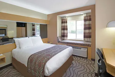 Photo 5 - Microtel Inn by Wyndham Charlotte/University Place