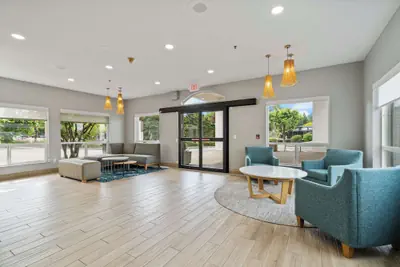 Photo 5 - Best Western Lake Oswego/Portland Hotel & Suites