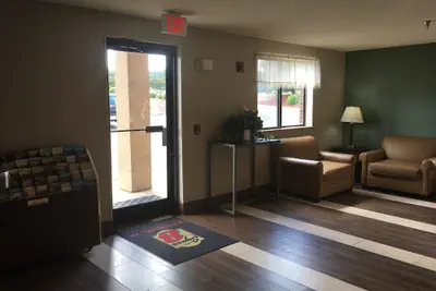 Photo 3 - Super 8 by Wyndham Richmond Midlothian Turnpike