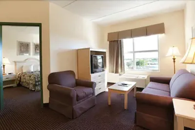 Photo 5 - Allure Suites