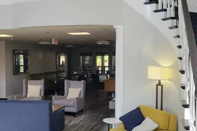 Photo 5 - Comfort Inn & Suites at Stone Mountain