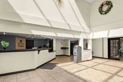 Photo 3 - Quality Inn & Suites Lafayette