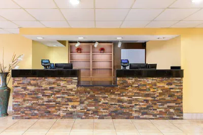 Photo 3 - Quality Inn at Arlington Highlands