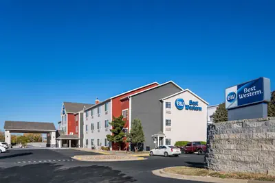 Photo 2 - Best Western Worlds of Fun Inn & Suites